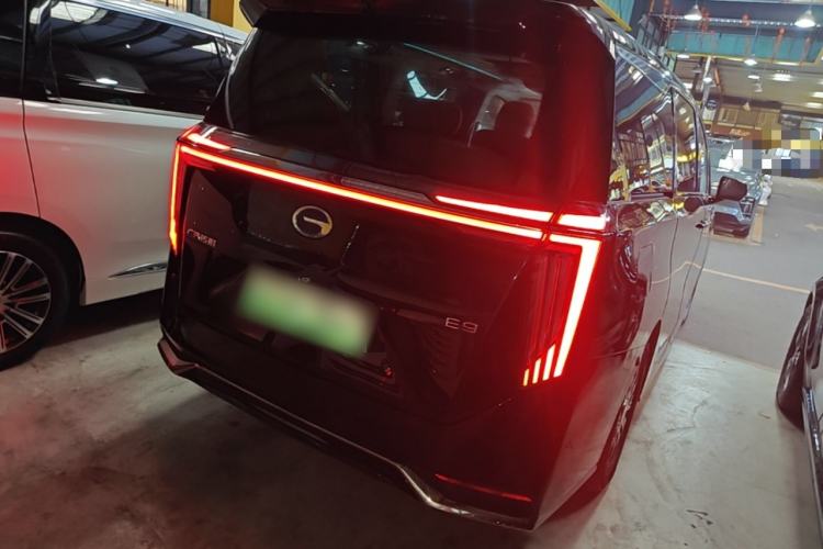Used GAC Trumpchi E9 2023 E9 MAX Rear Right 45 Deg
