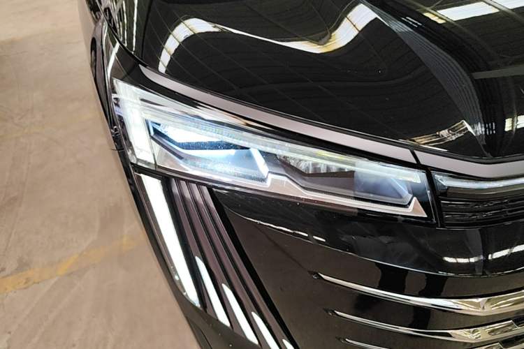 Used GAC Trumpchi E9 2023 E9 MAX Right Front Headlight