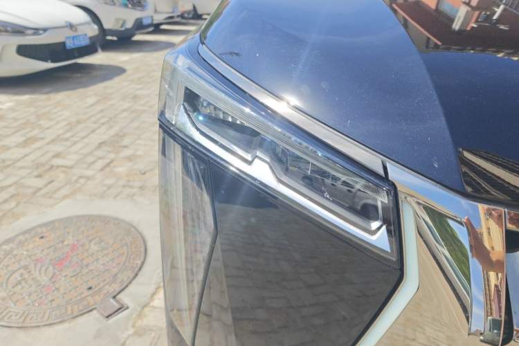 Used GAC Trumpchi E9 2023 E9 Master Model Right Front Headlight