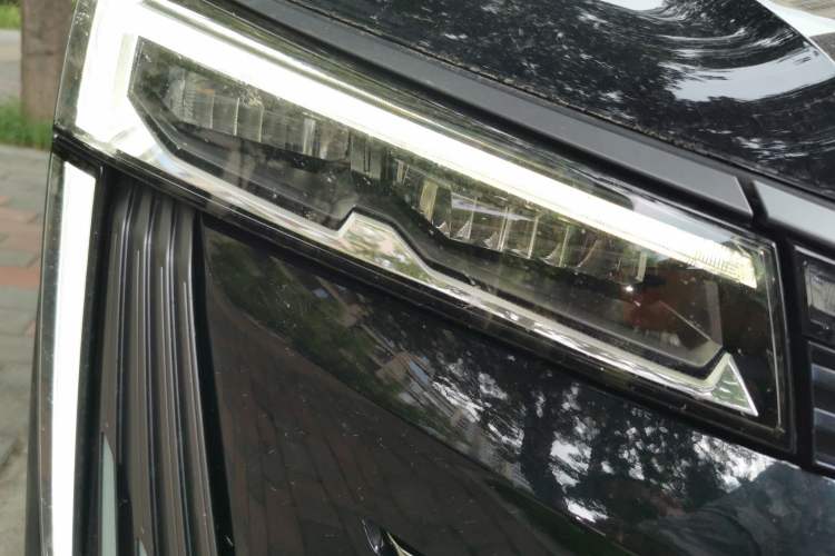 Used GAC Trumpchi E9 2023 E9 PRO Right Front Headlight