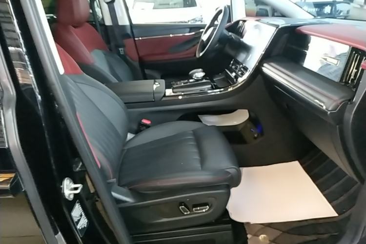 Used GAC Trumpchi E9 2023 E9 Championship Edition Right Front Seat
