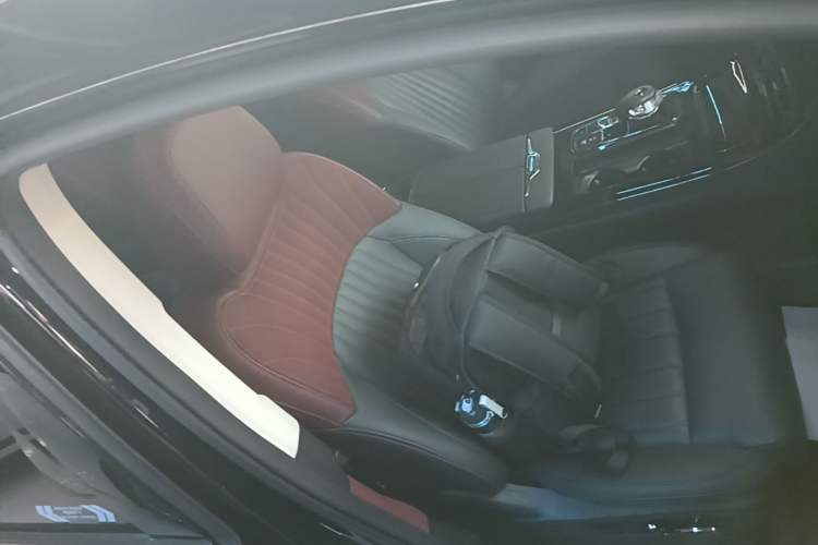 Used GAC Trumpchi E9 2023 E9 Championship Edition Right Front Seat