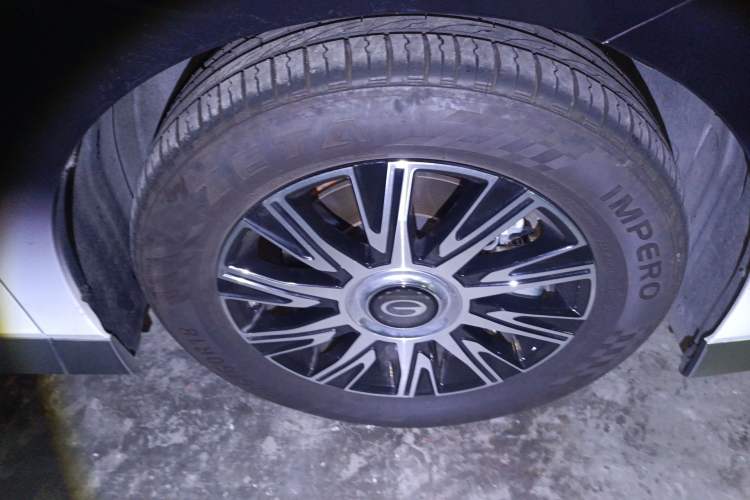 Used GAC Trumpchi E9 2023 E9 Championship Edition Right Front Wheel Hub