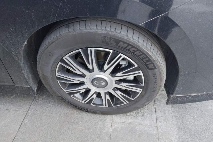 Used GAC Trumpchi E9 2023 E9 Master Model Right Front Wheel Hub