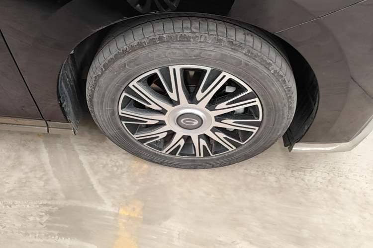Used GAC Trumpchi E9 2023 E9 MAX Right Front Wheel Hub