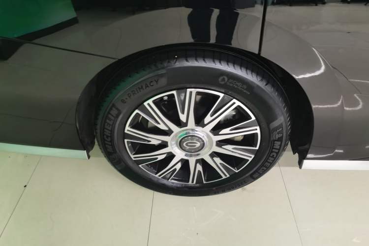Used GAC Trumpchi E9 2023 E9 Championship Edition Right Rear Wheel Hub