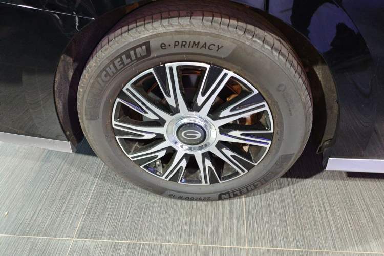 Used GAC Trumpchi E9 2023 E9 Championship Edition Right Rear Wheel Hub