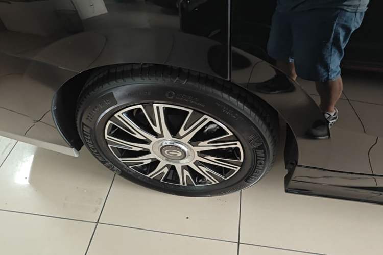 Used GAC Trumpchi E9 2023 E9 Master Model Right Rear Wheel Hub