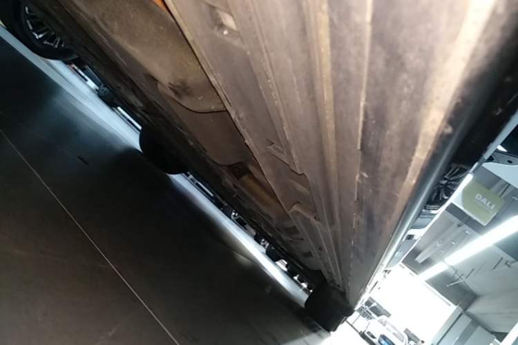 Used GAC Trumpchi E9 2023 E9 Master Model Right Side Sill