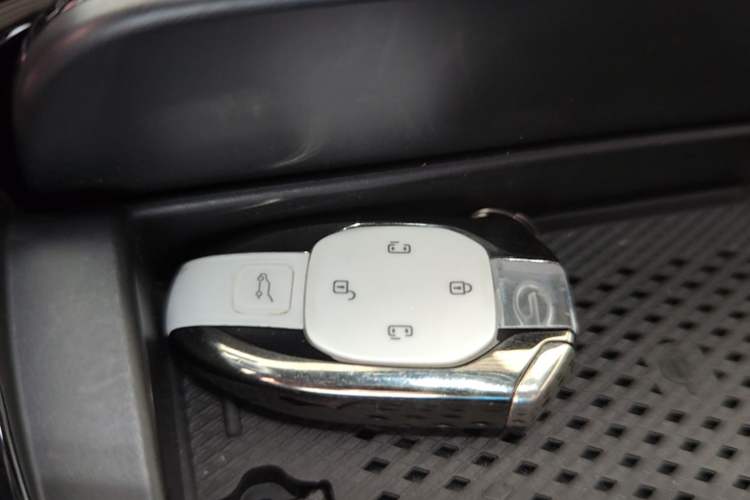 Used GAC Trumpchi E9 2023 E9 MAX Vehicle Key