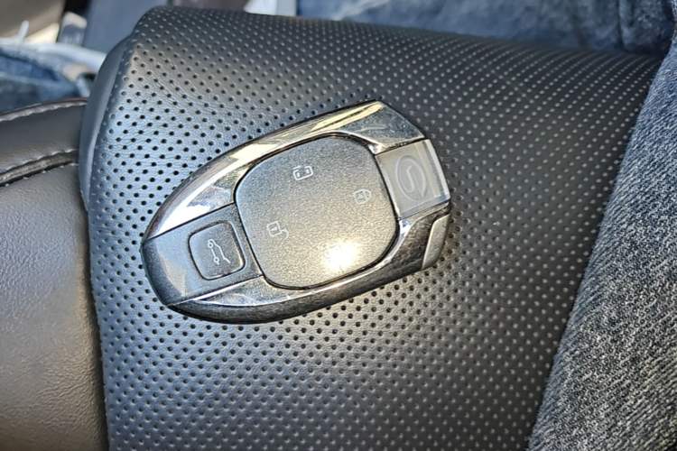 Used GAC Trumpchi E9 2023 E9 Master Model Vehicle Key