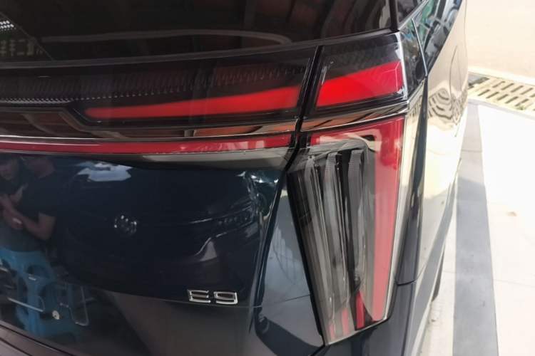 Used GAC Trumpchi E9 2023 E9 Master Model Exterior 3