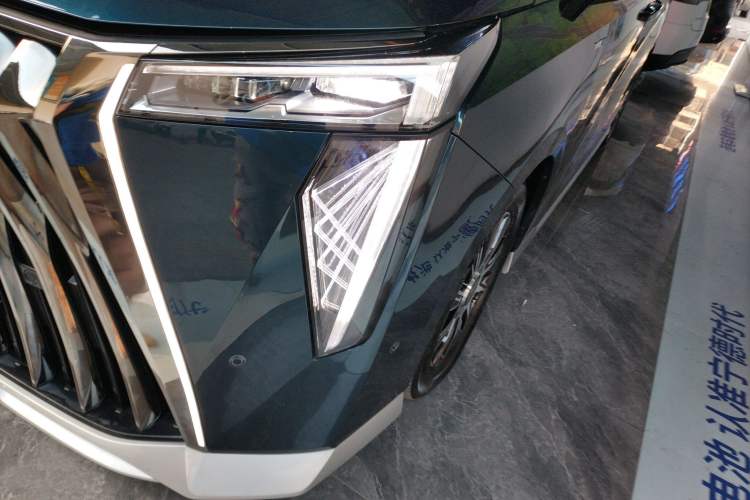 Used GAC Trumpchi E9 2023 E9 Master Model Left Front Headlight