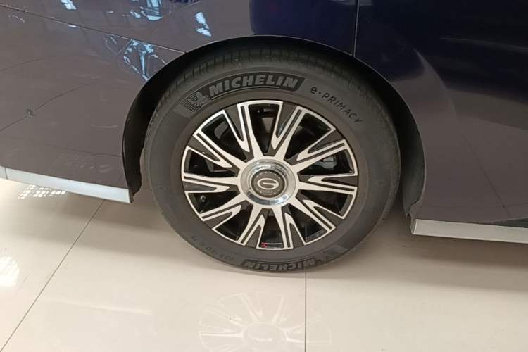 Used GAC Trumpchi E9 2023 E9 Master Model Right Rear Wheel Hub