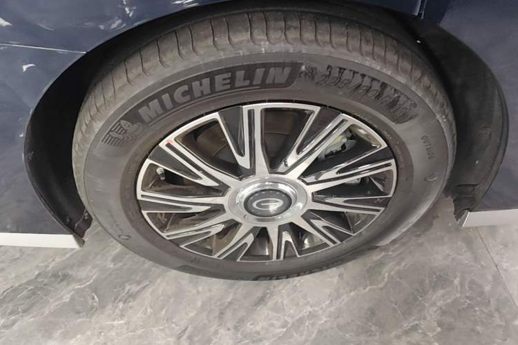 Used GAC Trumpchi E9 2023 E9 Master Model Right Rear Wheel Hub