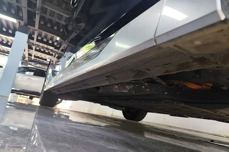 Used GAC Trumpchi E9 2023 E9 Master Model Right Side Sill