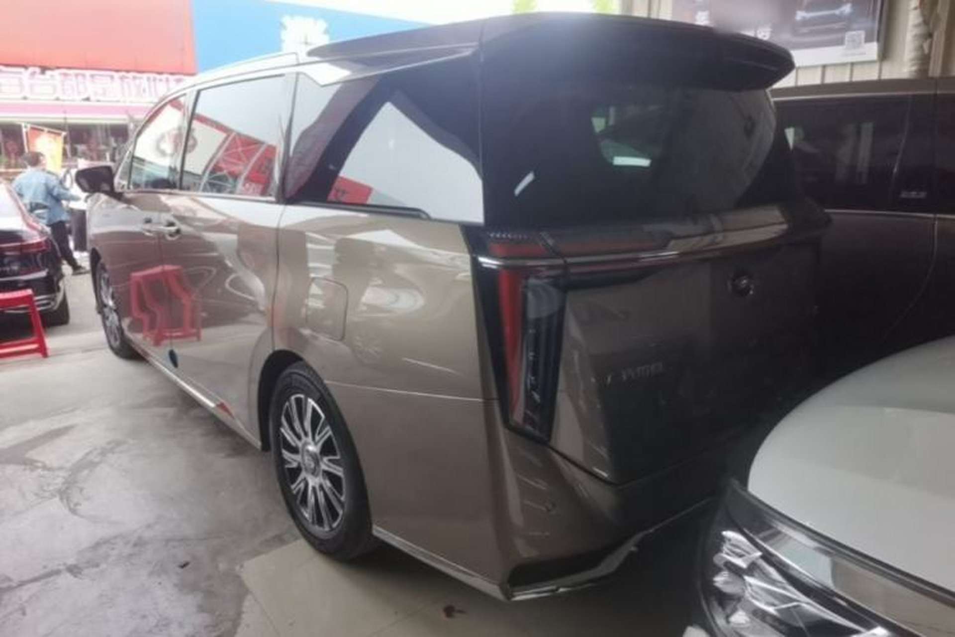 Used GAC Trumpchi E9 2023 E9 MAX Rear Left 45 Deg