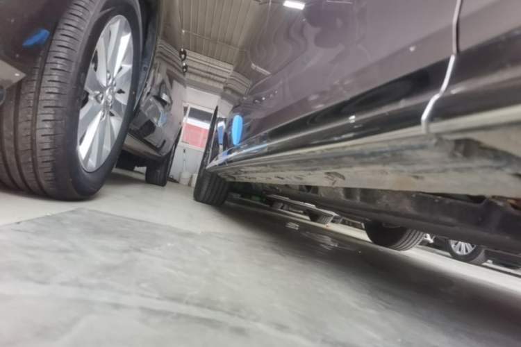 Used GAC Trumpchi E9 2023 E9 MAX Right Side Sill
