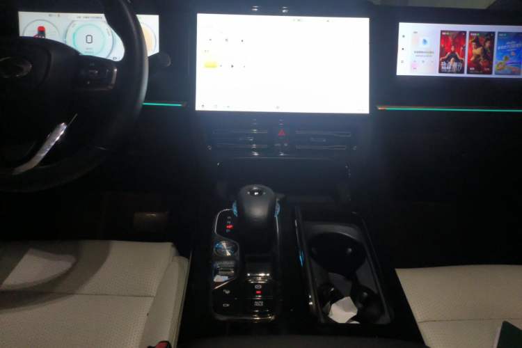 Used GAC Trumpchi E9 2023 E9 Master Model Audio And AC Panel
