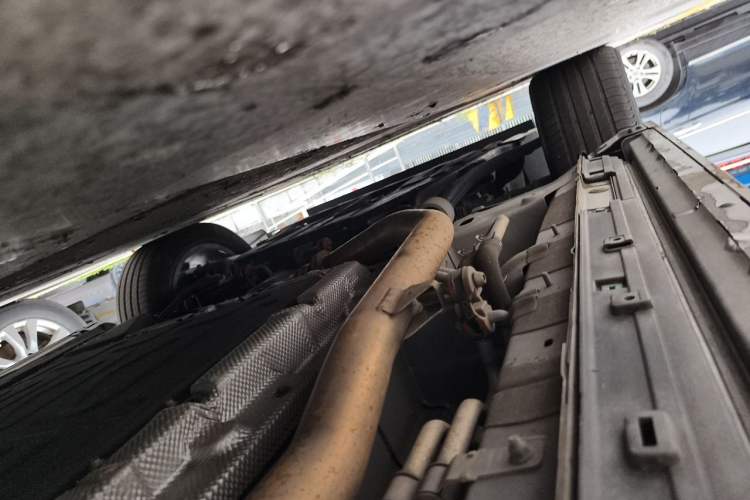 Used GAC Trumpchi E9 2023 E9 Master Model Chassis Front Left