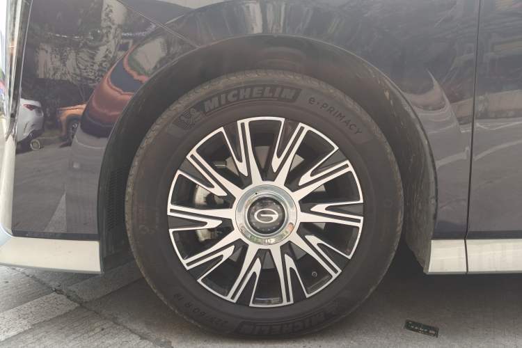 Used GAC Trumpchi E9 2023 E9 Master Model Exterior 11