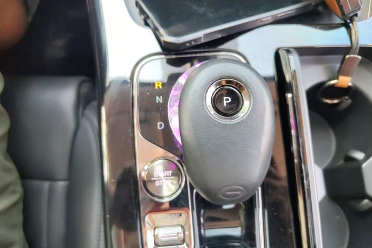 Used GAC Trumpchi E9 2023 E9 Master Model Gear Lever