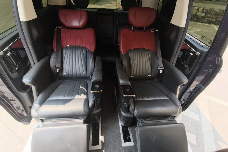 Used GAC Trumpchi E9 2023 E9 Master Model Interior 8