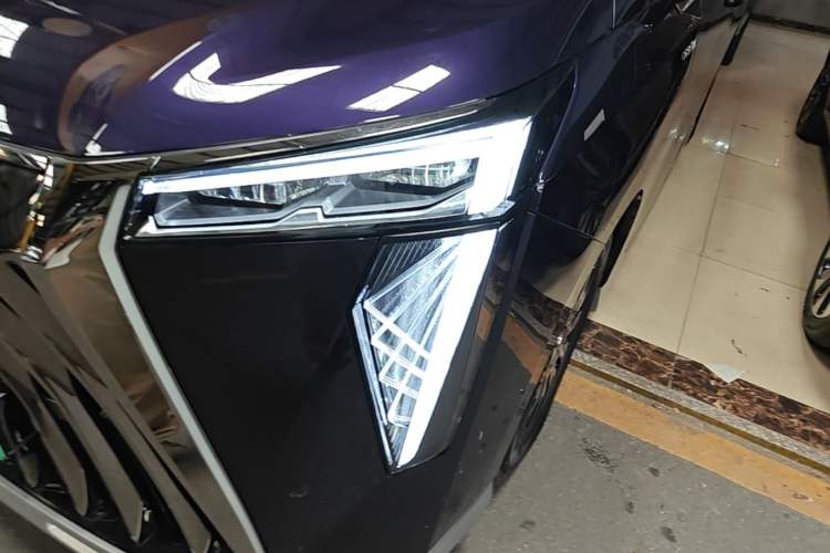 Used GAC Trumpchi E9 2023 E9 Master Model Left Front Headlight