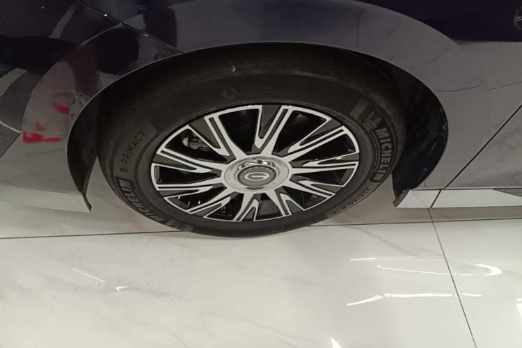 Used GAC Trumpchi E9 2023 E9 Master Model Left Front Wheel Hub