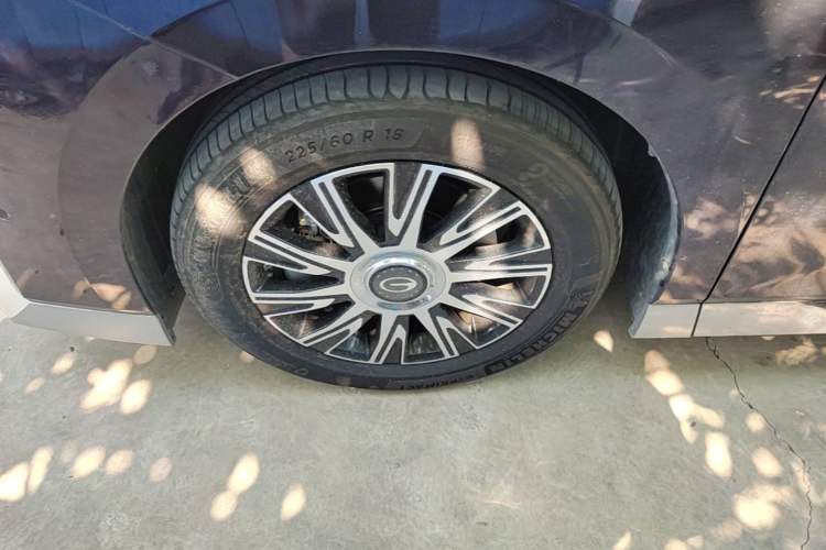 Used GAC Trumpchi E9 2023 E9 Master Model Left Front Wheel Hub