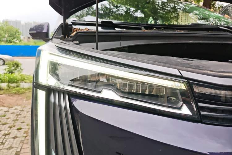 Used GAC Trumpchi E9 2023 E9 MAX Right Front Headlight