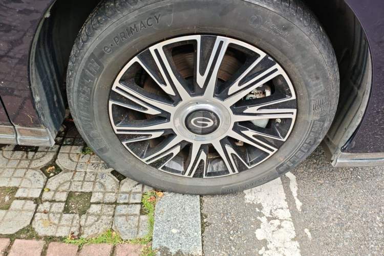 Used GAC Trumpchi E9 2023 E9 MAX Right Front Wheel Hub