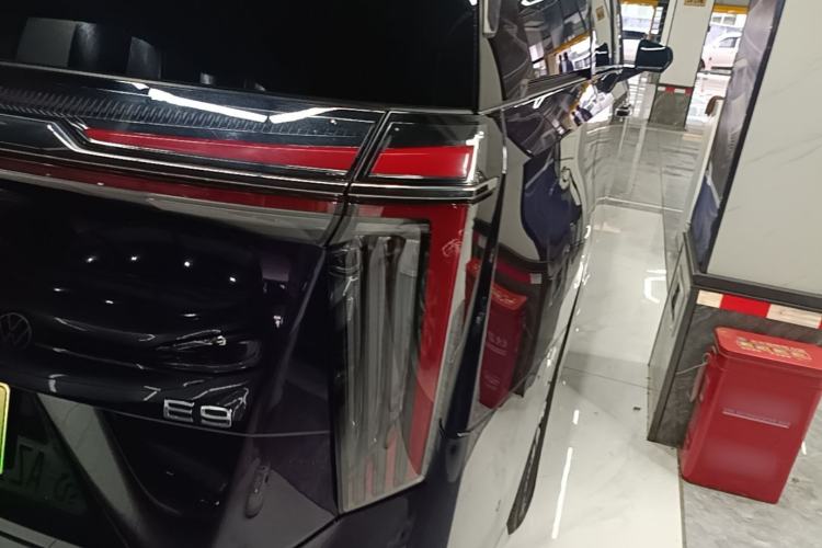Used GAC Trumpchi E9 2023 E9 Master Model Right Rear Taillight