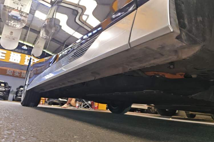 Used GAC Trumpchi E9 2023 E9 Master Model Right Side Sill