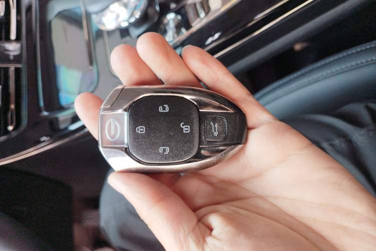 Used GAC Trumpchi E9 2023 E9 Master Model Vehicle Key