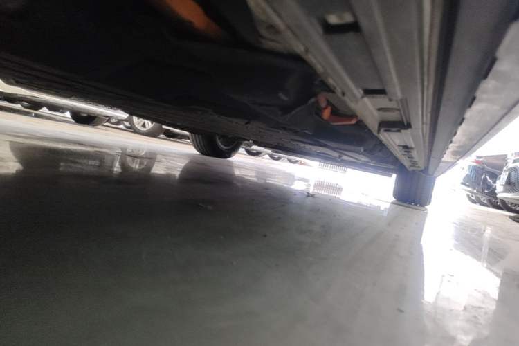 Used GAC Trumpchi E9 2023 E9 Master Model Chassis Rear Right