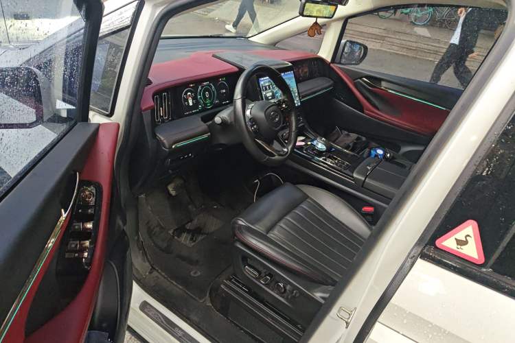 Used GAC Trumpchi E9 2023 E9 Master Model Driver Seat