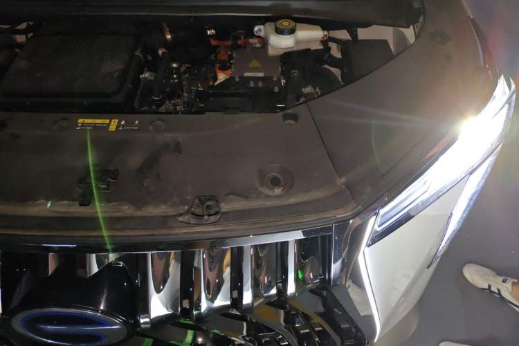 Used GAC Trumpchi E9 2023 E9 Master Model Engine Bay Left