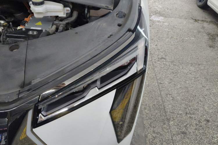 Used GAC Trumpchi E9 2023 E9 Master Model Engine Bay Left