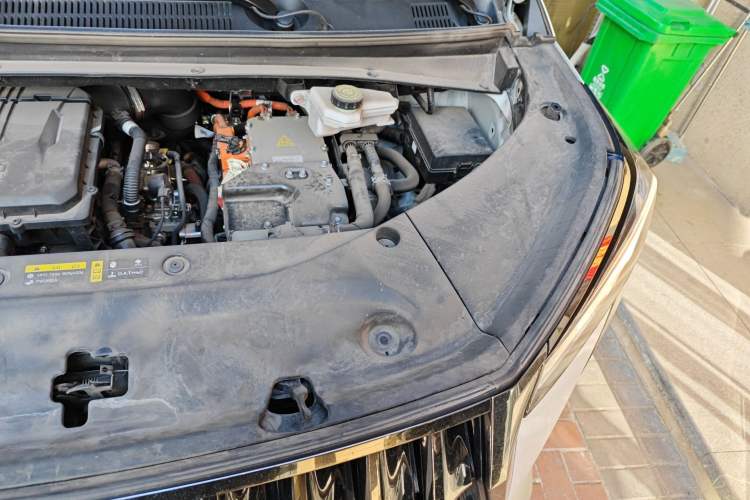Used GAC Trumpchi E9 2023 E9 Master Model Engine Bay Left