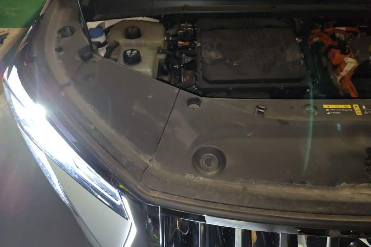 Used GAC Trumpchi E9 2023 E9 Master Model Engine Bay Right