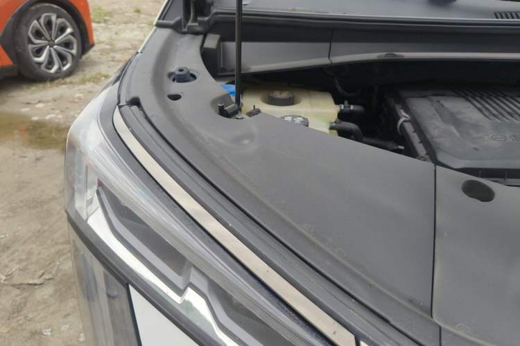 Used GAC Trumpchi E9 2023 E9 Master Model Engine Bay Right