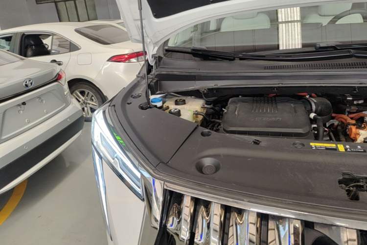 Used GAC Trumpchi E9 2023 E9 Master Model Engine Bay Right