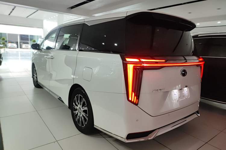 Used GAC Trumpchi E9 2023 E9 MAX Exterior 2