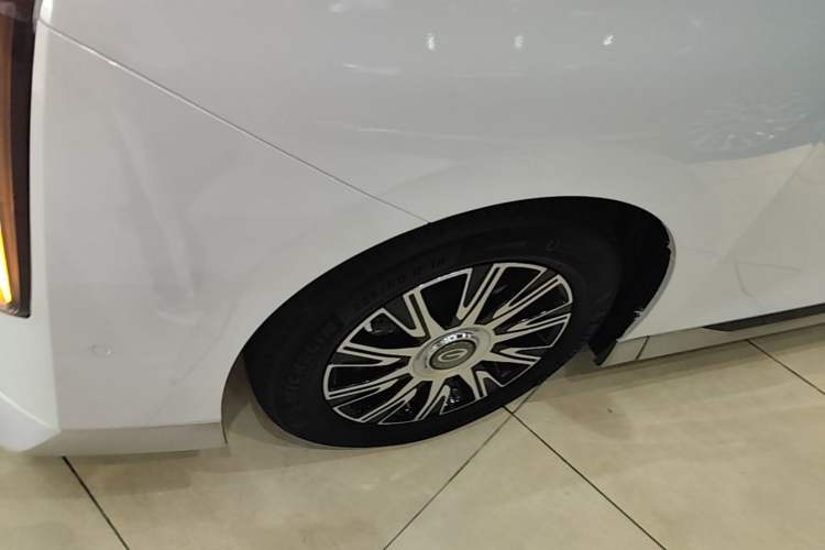 Used GAC Trumpchi E9 2023 E9 Master Model Exterior 4