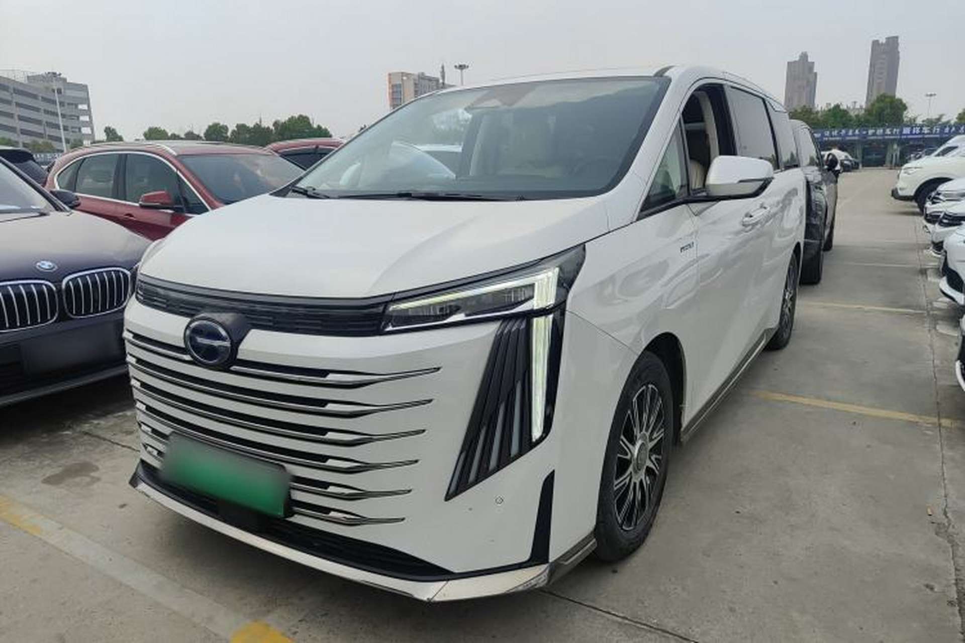 Used GAC Trumpchi E9 2023 E9 MAX Front Left 45 Deg