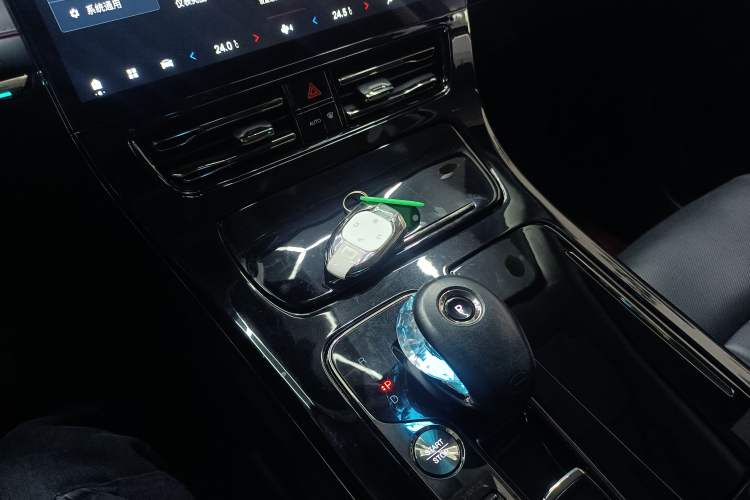 Used GAC Trumpchi E9 2023 E9 Master Model Interior 1