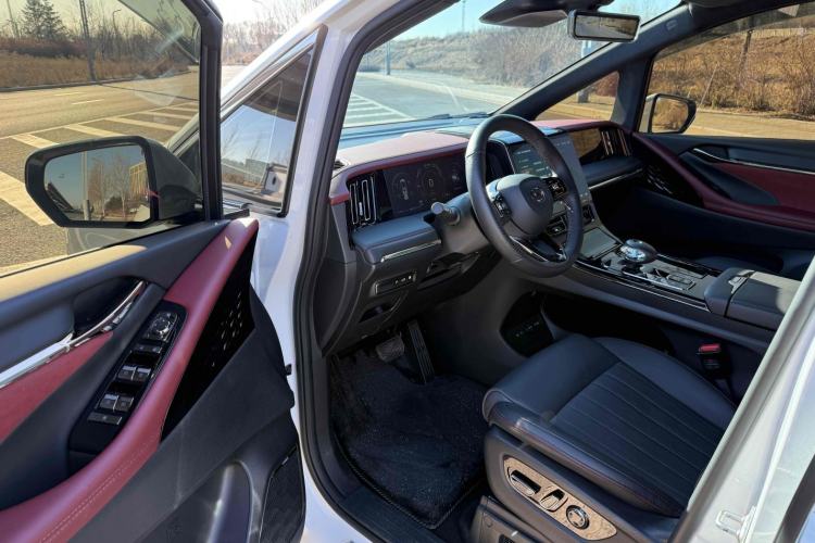 Used GAC Trumpchi E9 2023 E9 Master Model Interior 5