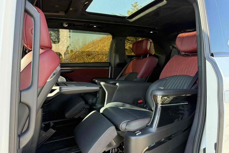 Used GAC Trumpchi E9 2023 E9 Master Model Interior 7
