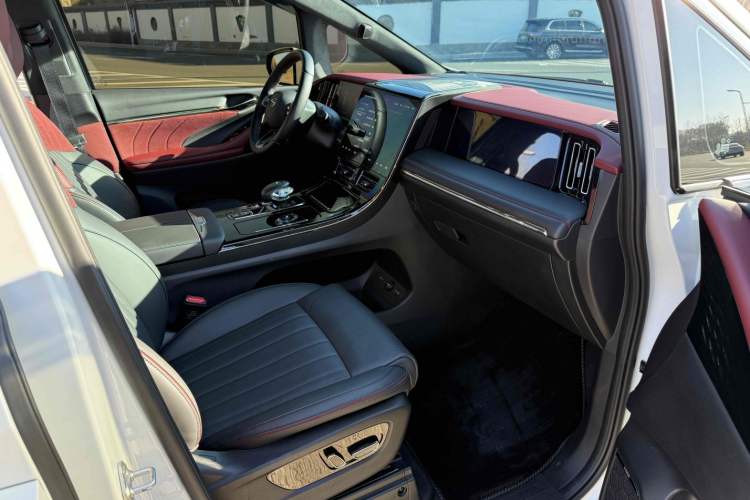 Used GAC Trumpchi E9 2023 E9 Master Model Interior 8